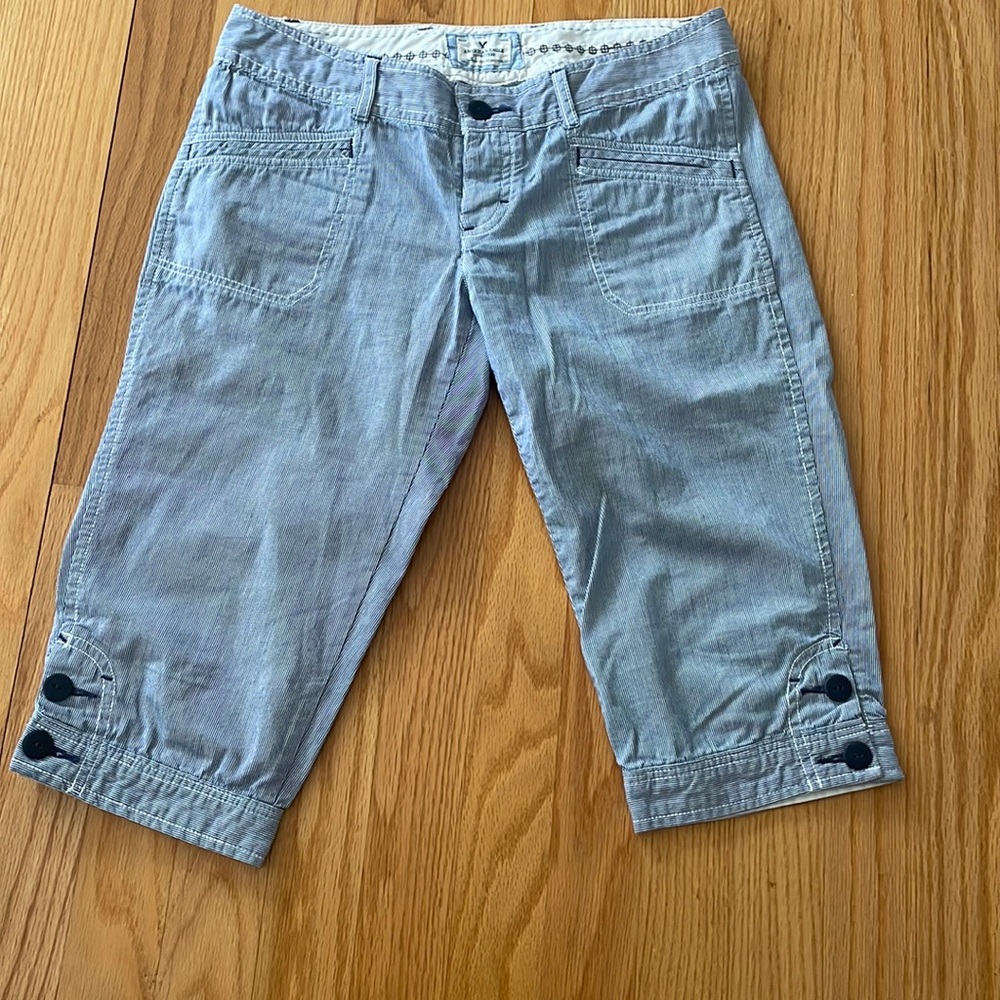 American eagle crop pants, size 0, blue and white. I